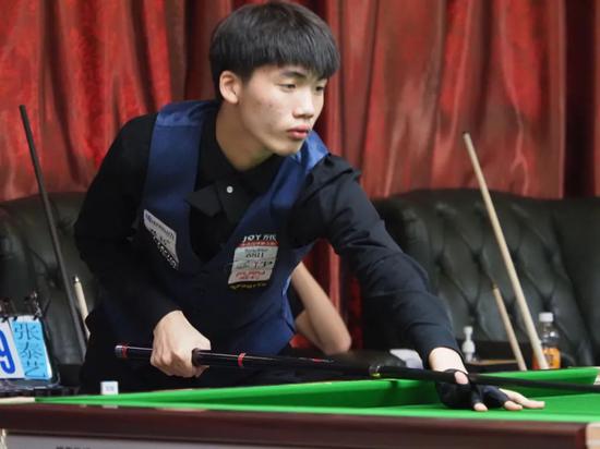 赛中异常突 赛中异常突